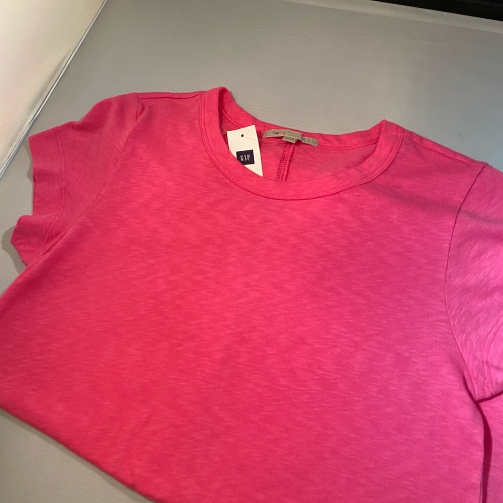 Gap women’s t-shirt
